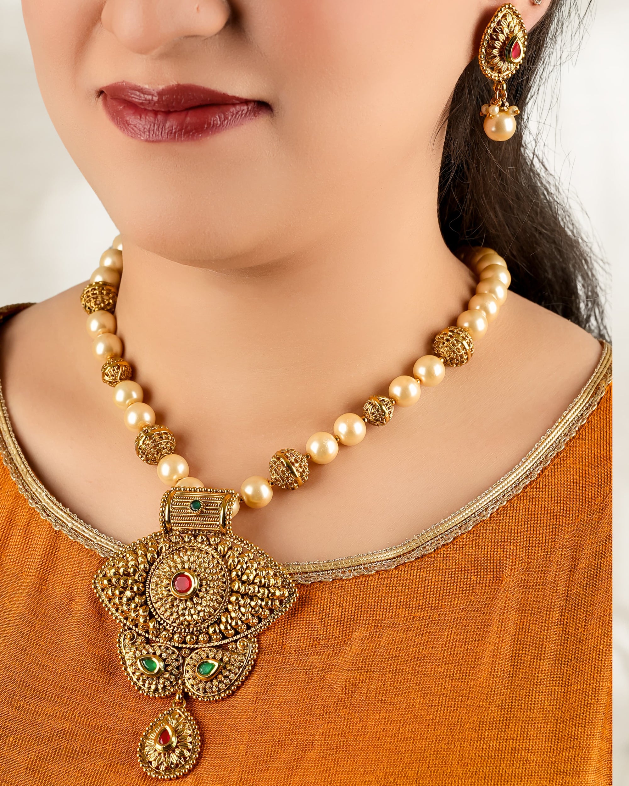 Zarqa-e-Husn Mala Set