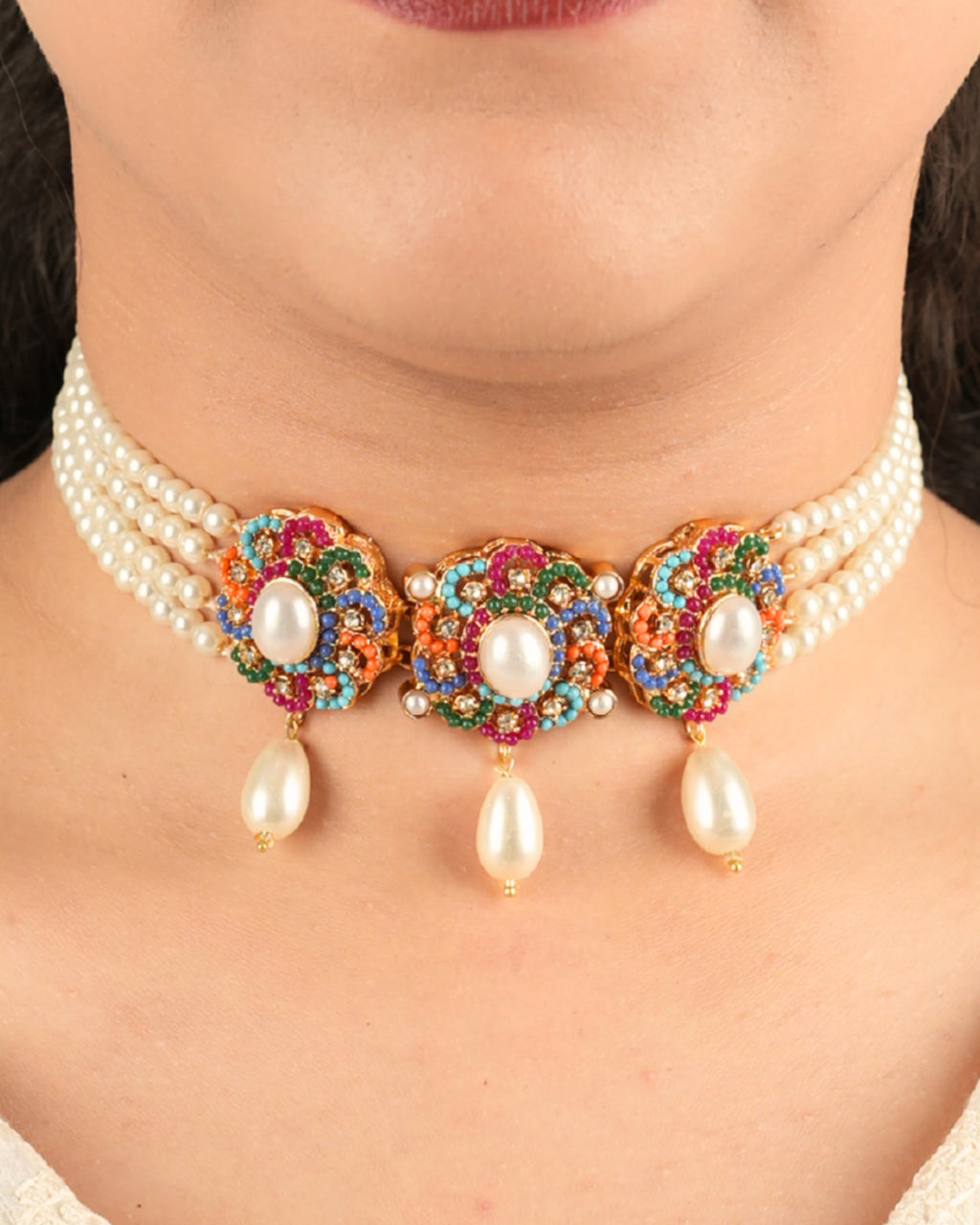 Nooraya Nauratan Choker Set With Tika