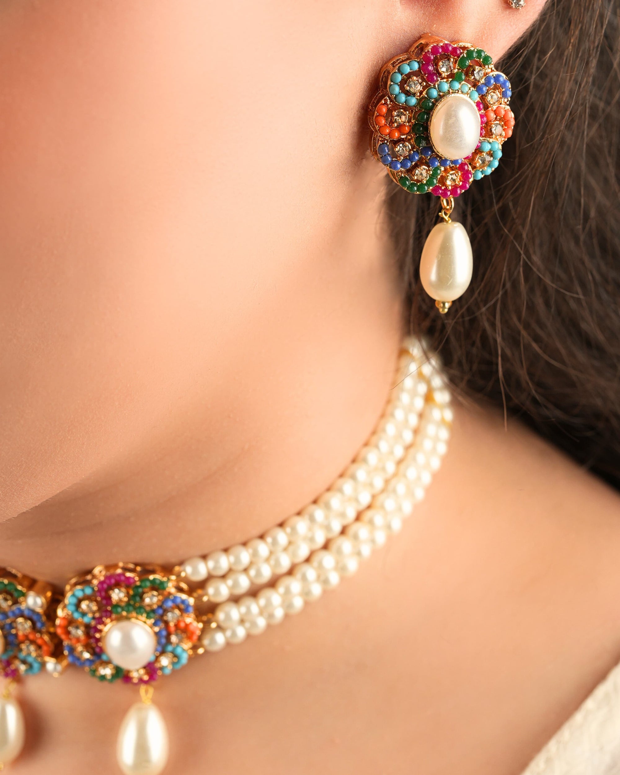 Nooraya Nauratan Choker Set With Tika