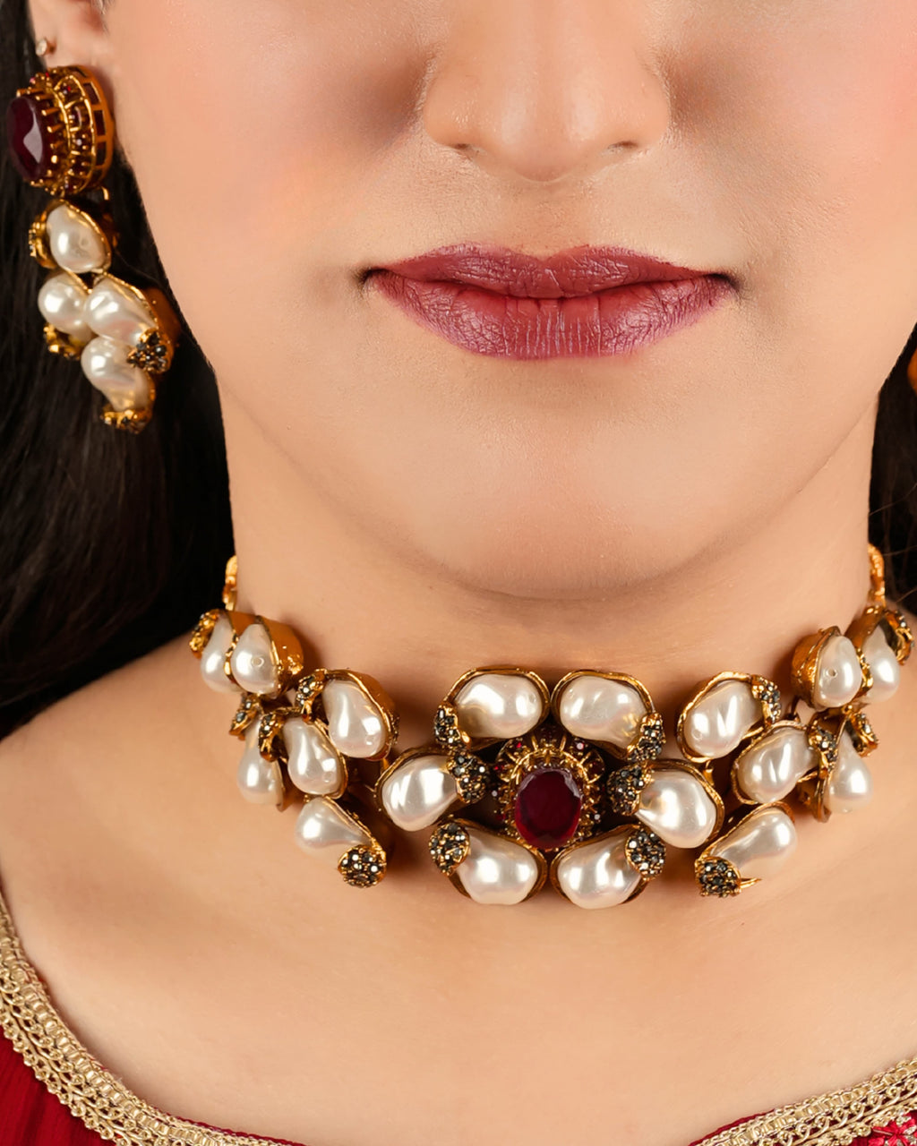Raqse-Noor Ruby Choker Set With Tika