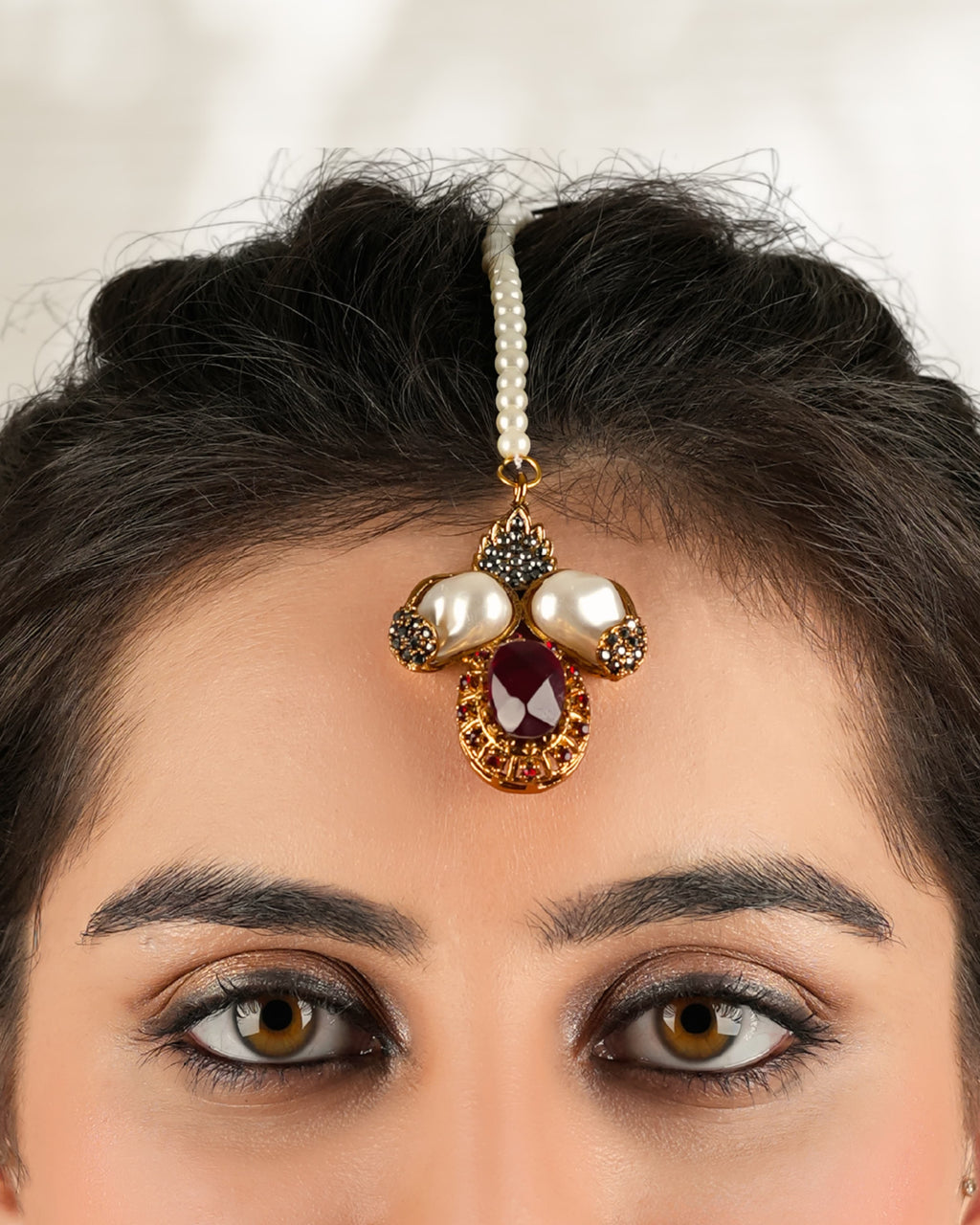 Raqse-Noor Ruby Choker Set With Tika