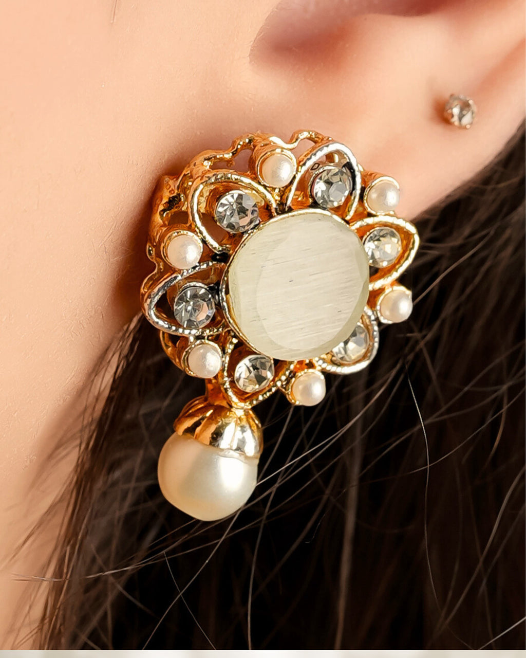 Sitarah White Pearl Choker Set