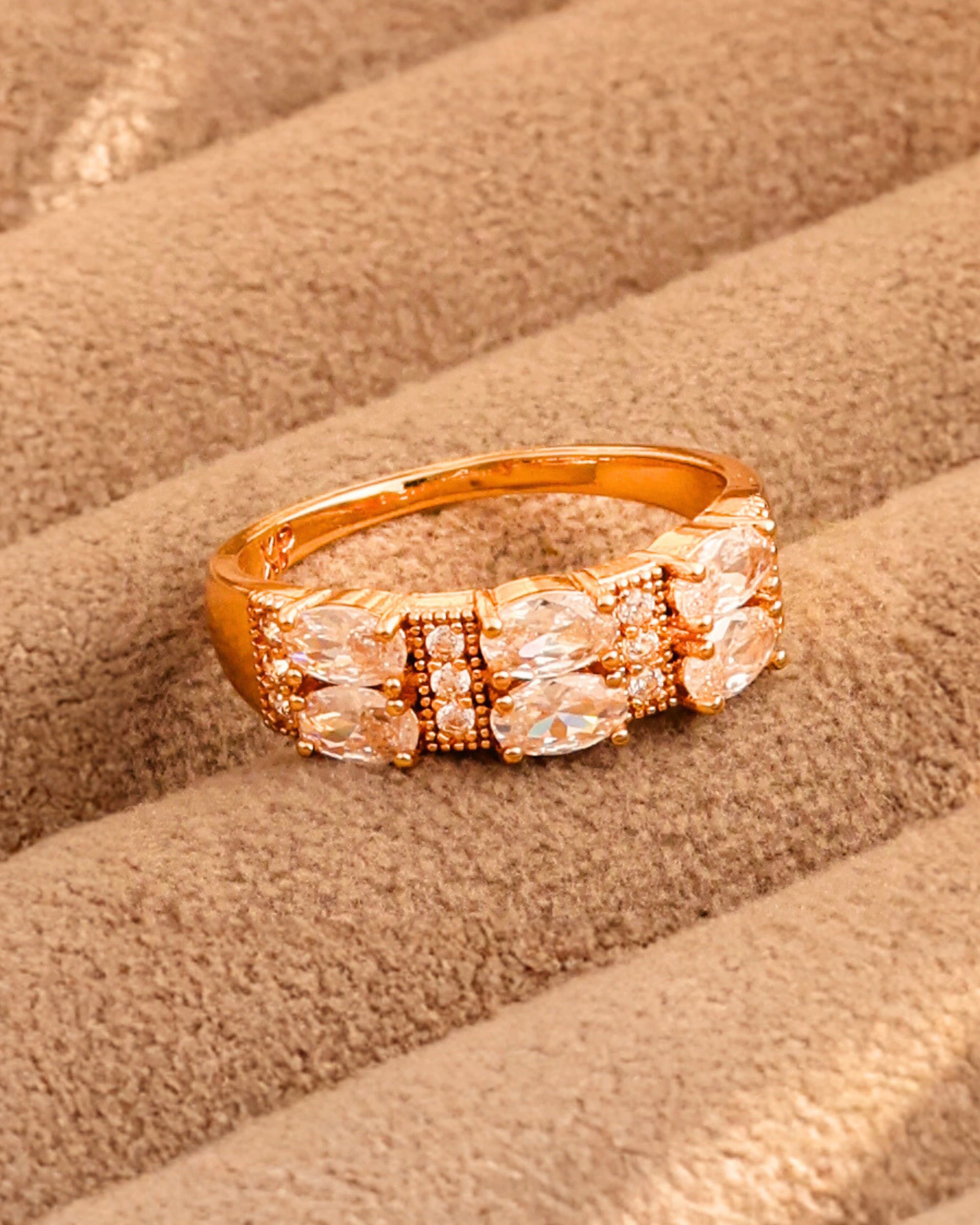 Zircon Cluster Ring
