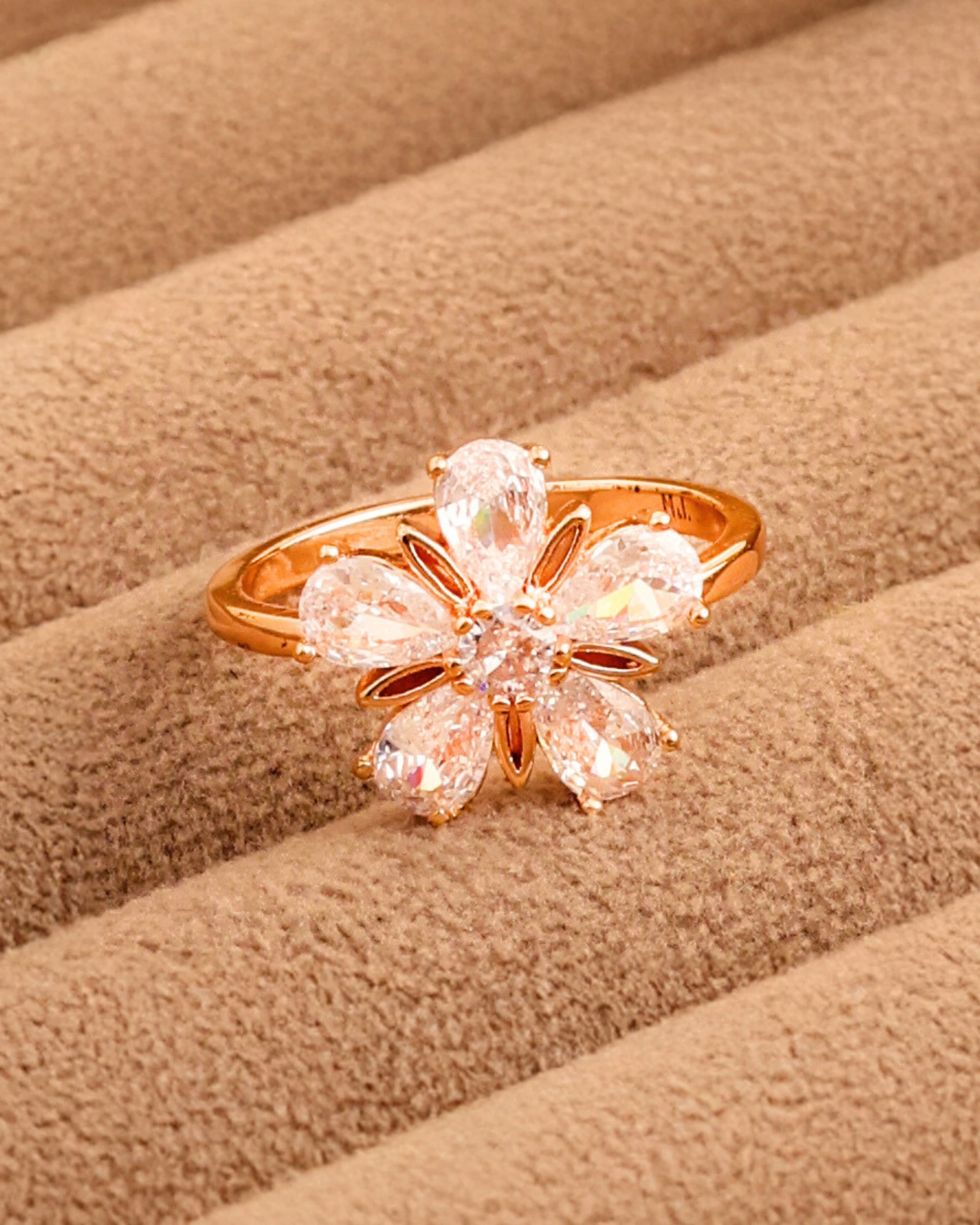 Flower Zircon Ring