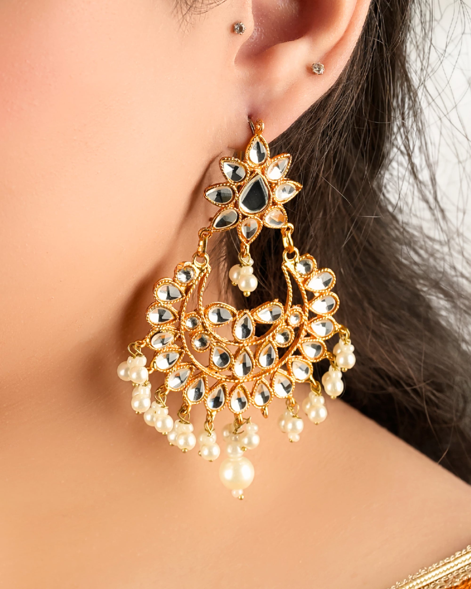 Elera Chandbali & Tika Set