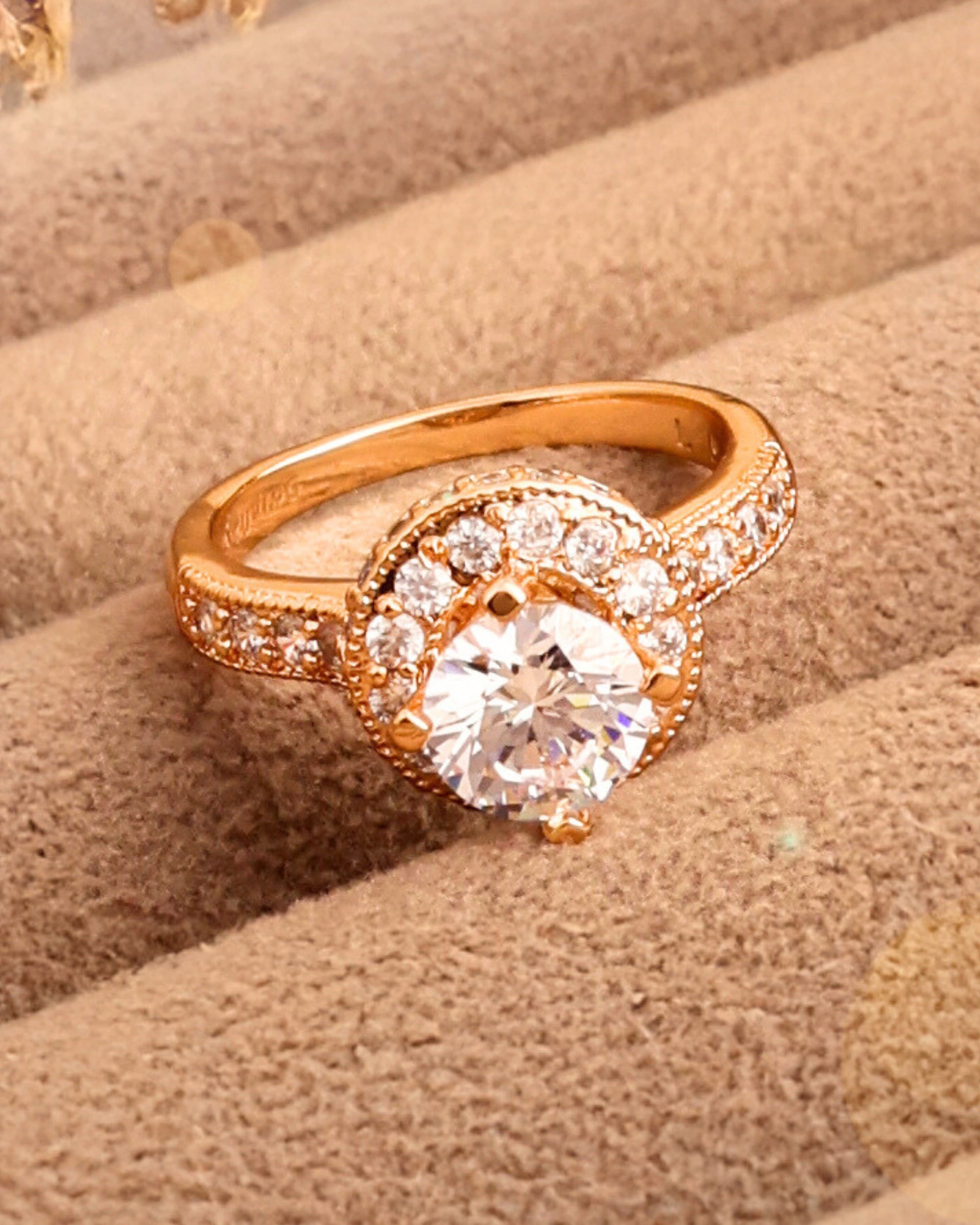 Solitaire Zircon Ring